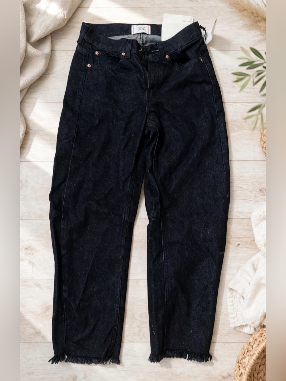 BDG Black Barrel Jeans (NWT)